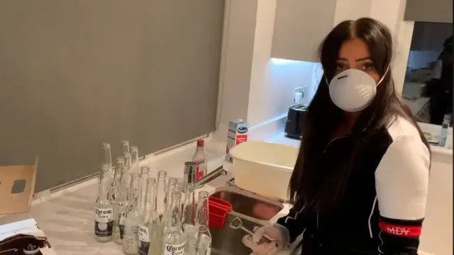 Pasangan asal Inggris membuat video prank tentang virus corona
