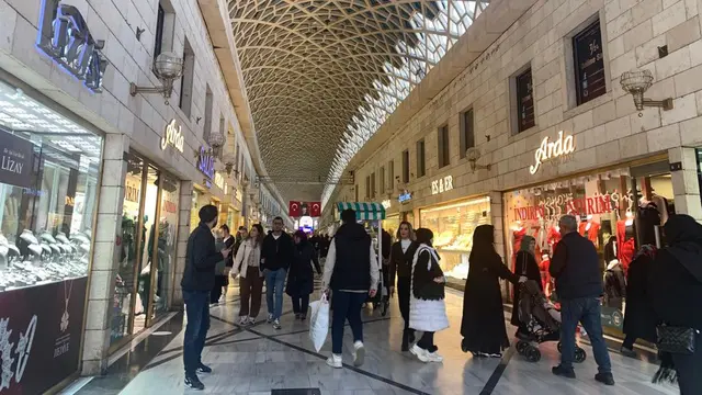 Menilik Indahnya Kota Bursa, Surga Wisata Belanja Murah di Turkiye