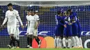 Pemain Chelsea merayakan gol yang dicetak Timo Werner ke gawang Rennes pada laga lanjutan Liga Champions 2020/2021 di Stadion Stamford Bridge, Kamis (5/11/2020) dini hari WIB. Chelsea menang 3-0 atas Rennes. (Adam Davy/Pool via AP)