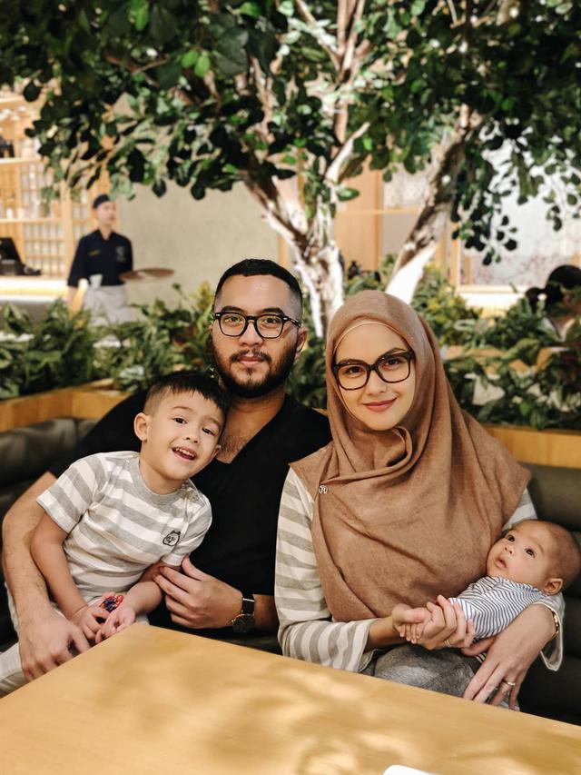 [Fimela] Revalina S Temat