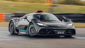 Sejumlah supercar dan hypercar mencatatkan waktu putaran paling impresif di Sirkuit Nürburgring Nordschleife sepanjang 2025. (topgear.com)