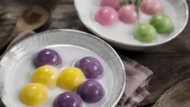 Varian Kue Putri Mandi