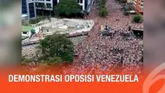 Ribuan warga pendukung kelompok oposisi Venezuela turun ke jalan-jalan di Caracas hari Rabu (23/1) mendesak Presidennya segera mundur.