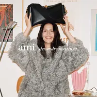 Kampanye Fall Winter Ami Paris dibintangi Jeanne Cadieu.