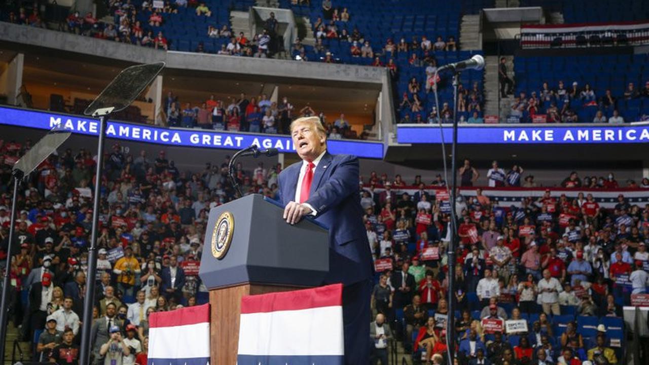 Donald Trump dalam kampanyenya di Tulsa, Oklahoma jelang pemilu AS pada November 2020 mendatang.