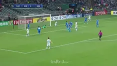 Jeonbuk Motors mempertahankan rekor sempurna di ajang Liga Champions Asia usai mencukur Kitchee dengan skor 6-0. Tim asal Korea Se...