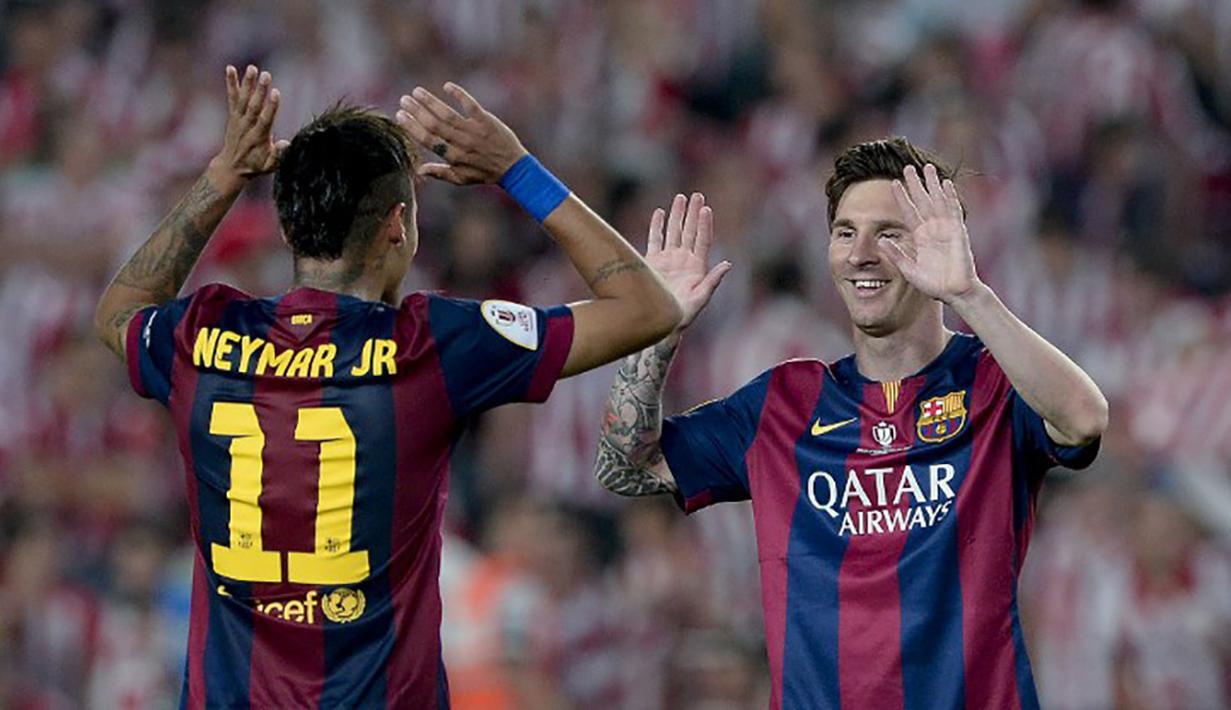 Penjualan jersey dari Barcelona berada pada posisi ketiga dengan angka 1,15 juta per tahun. Jersey bernama Lionel Messi menjadi salah satu yang terlaris. (AFP Photo/Josep Lago)