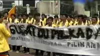 Mahasiswa UI Demo UU Pilkada di Depan Gedung DPR