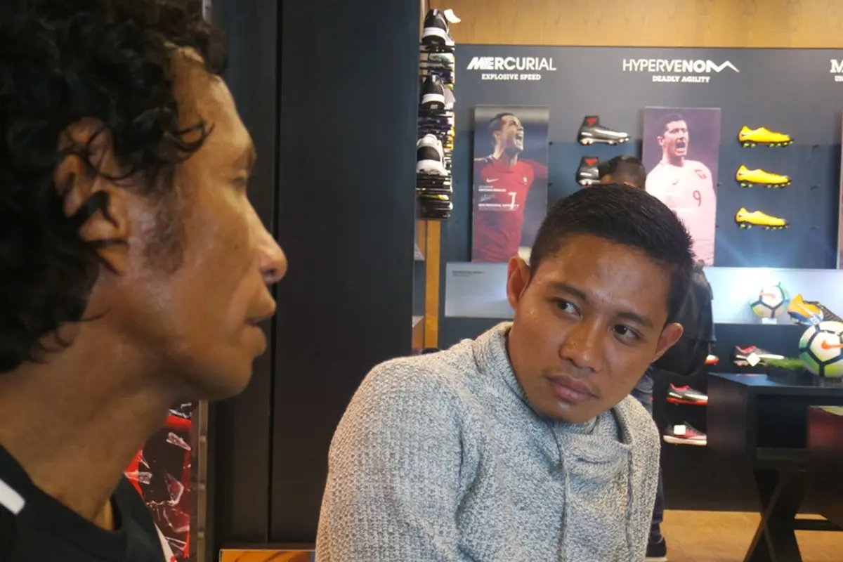 Rochi Putiray, Evan Dimas