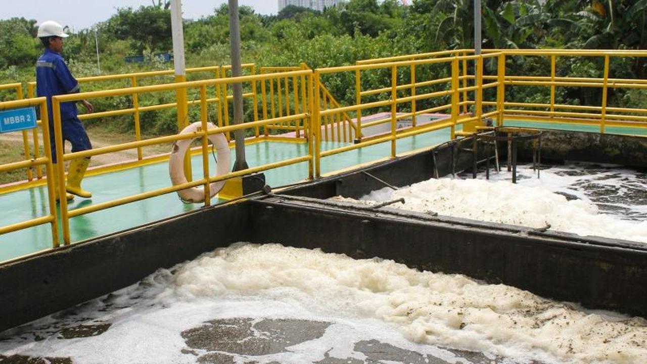 PAM Jaya Ungkap Penyebab Air Kotor dan Bau di Cengkareng Akibat Suplai Air Baku Berkurang