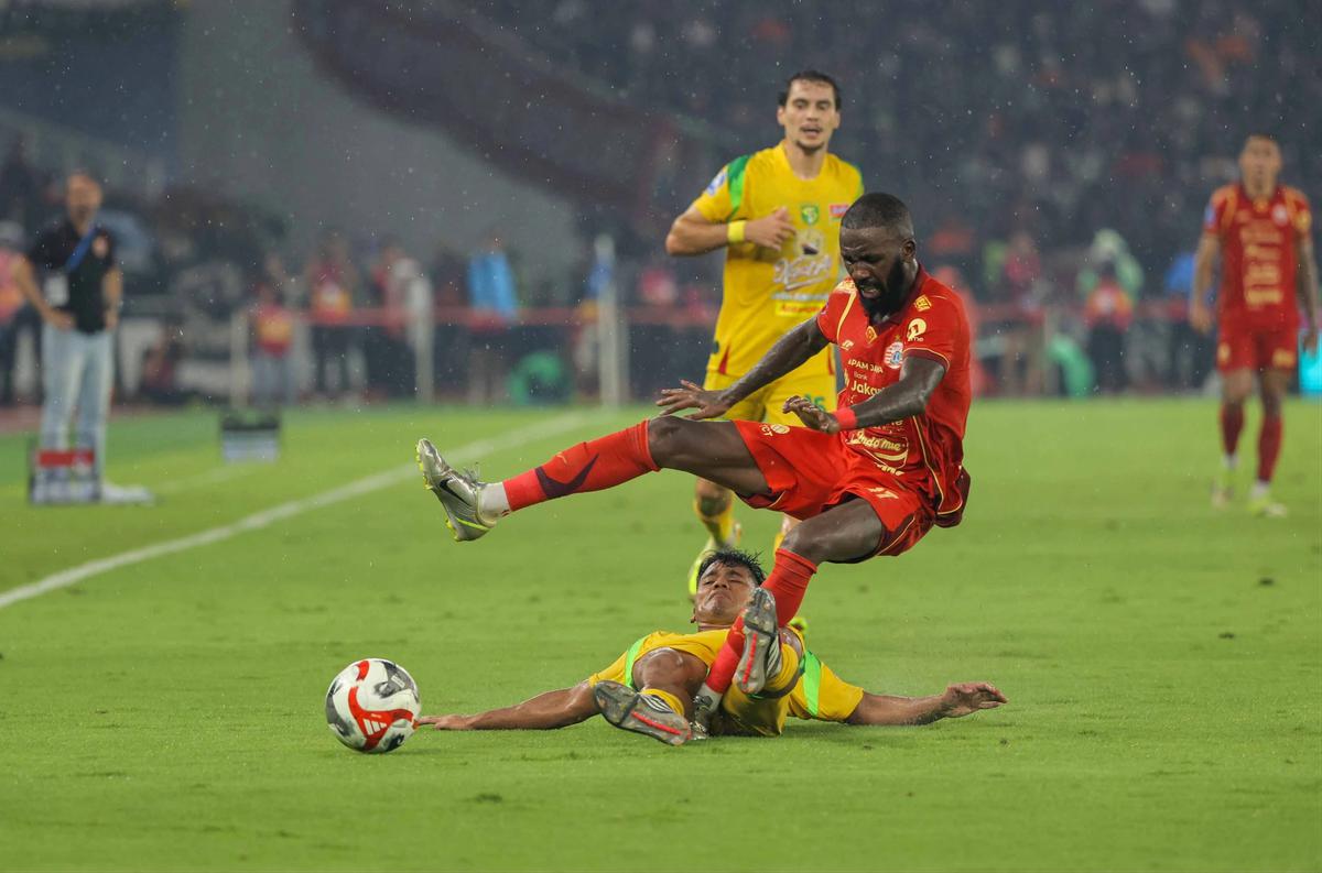 FOTO: Persija Jakarta Tundukkan Persebaya Surabaya Tiga Gol Tanpa Balas