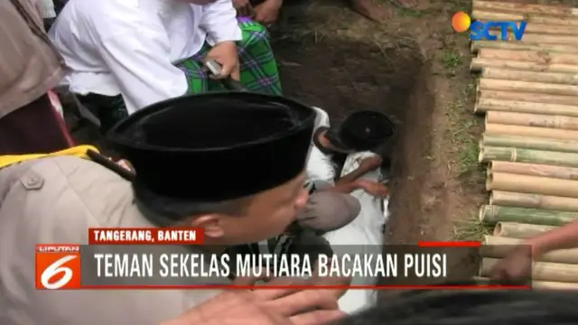 Korban pembunuhan di Tangerang dimakamkan. Ema ibu korban dan Nova Eri Erianti dimakamkan terpisah. Mereka dikebumikan di TPU Pangodokan Tangerang.