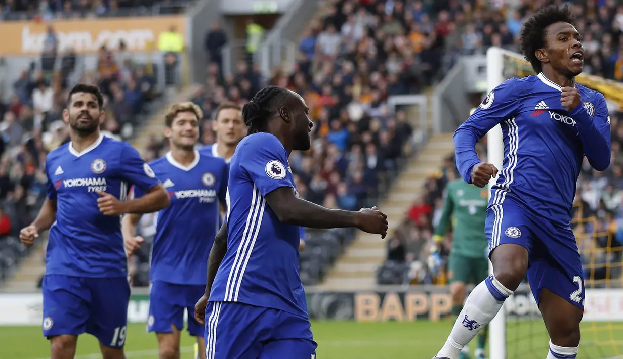 Gelandang Chelsea, Willian, merayakan gol yang dicetaknya ke gawang Hull. Gol pertama The Blues baru terjadi ada menit ke-61 mmemanfaatkan umpan Diego Costa. (Reuters/Carl Recine)