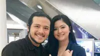 Qory Sandioriva bersama suami Ramon Y Tungka (Twitter)