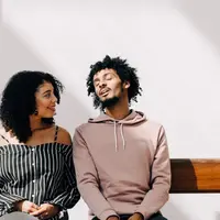 Cara PDKT mempengaruhi keberuntunganmu, bakal lekas dapat pacar atau menjomblo lebih lama. (Foto: unsplash.com/Alex Holyoake)