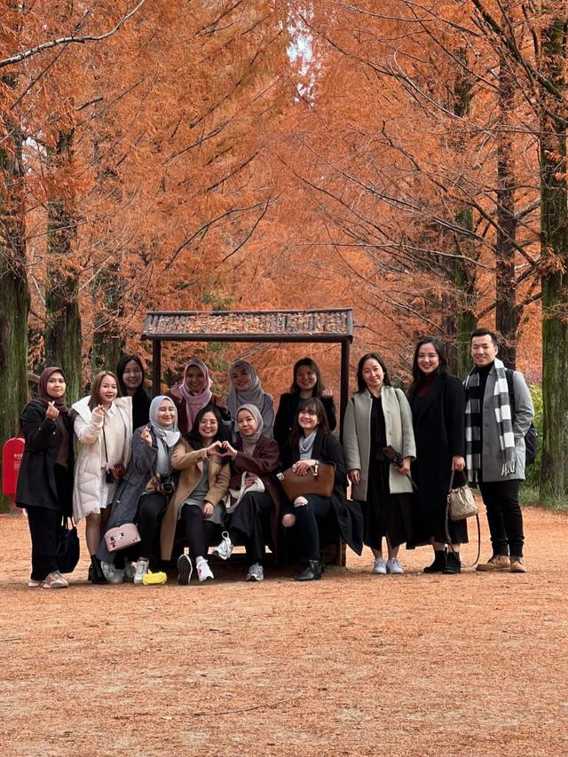 Nathania Astria di Backpacker Korea