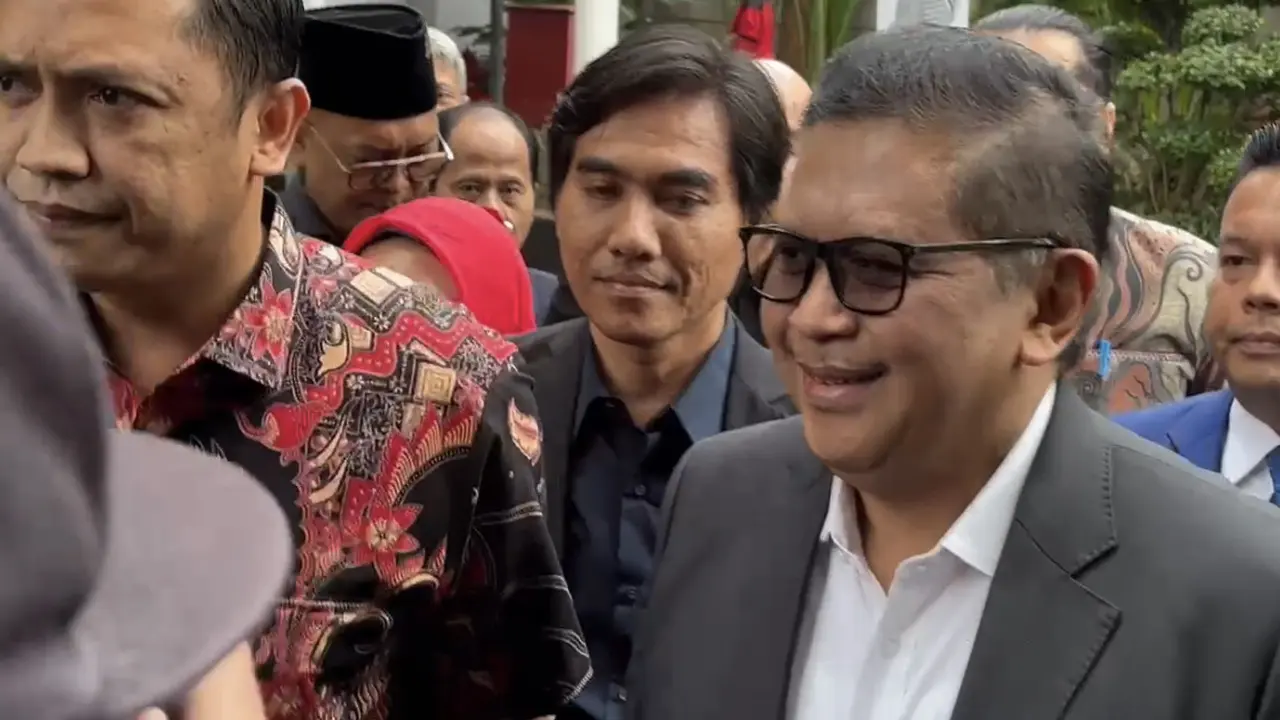 Sekretaris Jenderal (Sekjen) PDIP Hasto Kristiyanto di Gedung KPK, Kuningan, Jakarta Selatan, Senin (13/1/2025).