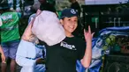 Awkarin pun mengunggah berbagai momen yang terjadi saat dirinya terjun langsung membantu korban gempa bumi Cianjur. Pemilik nama lengkap Karin Novilda ini bahkan membawa sendiri kantong plastik berisi banyak nasi bungkus menuju tenda-tenda darurat di mana para pengungsi tidur selama 5 hari terakhir. (Liputan6.com/IG/@narinkovilda)