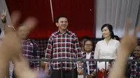 Banyak netizen yang masih tidak percaya dengan berita soal gugatan cerai Ahok ke Veronica Tan. (Foto: AP Photo/Dita Alangkara)