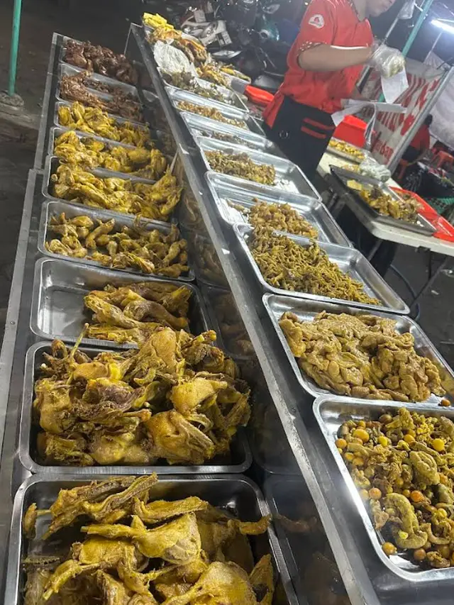Rekomendasi Tempat Makan Malam di Alun Alun Solo