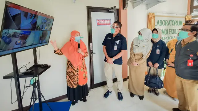 Direktur Utama Pupuk Kaltim Rahmad Pribadi, menyapa para Pejuang Covid-19 serta Pejuang Medis RS Pupuk Kaltim