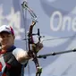 Pemanah difabel dari Rep. Ceko David Drahoninsky, melamar kekasihnya di Paralimpiade 2016 Rio de Janeiro. (STR / AFP)