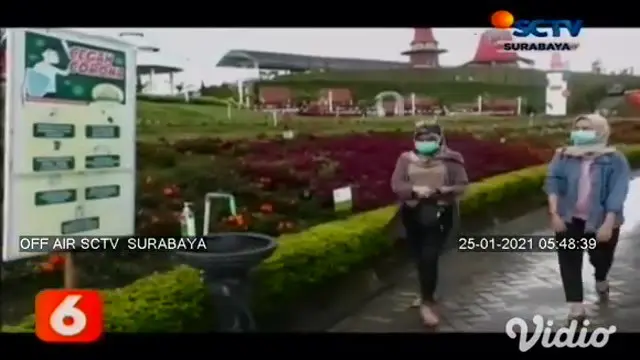 Flora wisata Santerra de Laponte merupakan wahana wisata di Kabupaten Malang, Jawa Timur, yang mempunyai daya tarik dan kekhasan tersendiri bagi wisatawan yang datang.