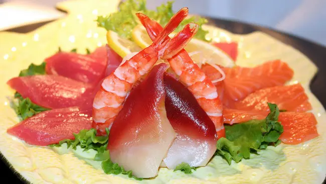 Ilustrasi sushi. Dalam waktu dekat, menebak bahan sajian pangan bisa dilakukan hanya dengan melihat foto makanan tersebut. (Sumber Pixabay)