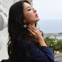 Song Hye Kyo (sumber: instagram/@chaumetofficial)