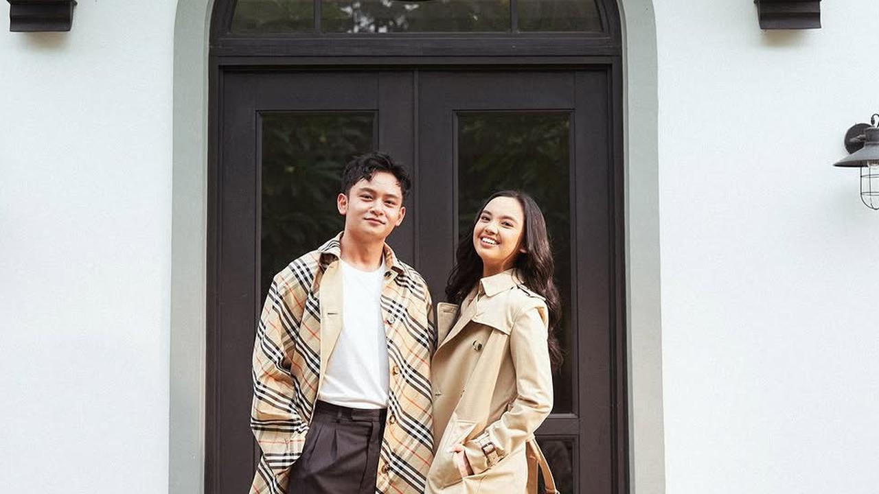 Makin Lengket Bikin Baper, Ini 6 Potret Randy Martin dan Lyodra Liburan ke Budapest