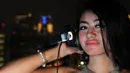 DJ berambut pendek ini kini sedang mencoba menjadi presenter dan juga akting. (Liputan6.com/Faisal R Syam) 