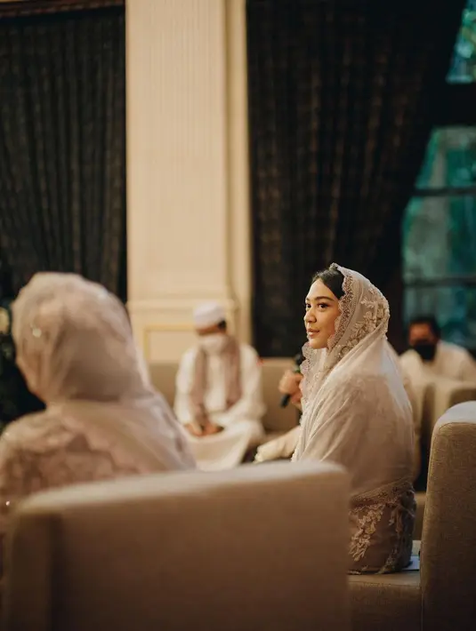 Putri Tanjung Pengajian (Instagram/putri_tanjung)