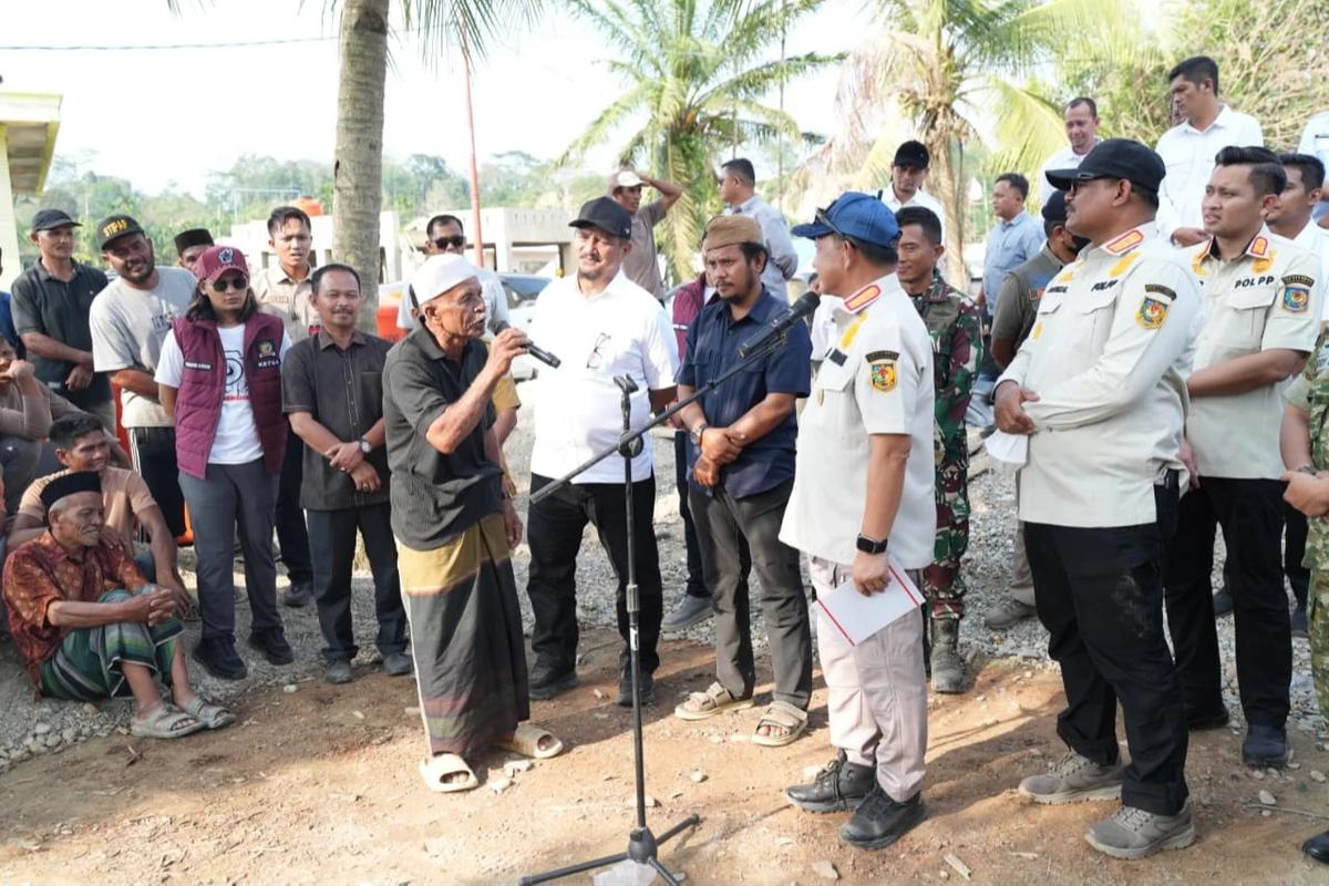 Kasatgas Tito Karnavian meninjau langsung kondisi pengungsi di Kabupaten Aceh Tamiang