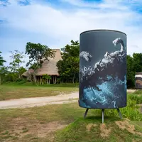 Potret karya Berkay Bugdan yang ditampilkan dalam pameran seni "Constellations: Global Reflections". credit: Constellations: Global Reflections.