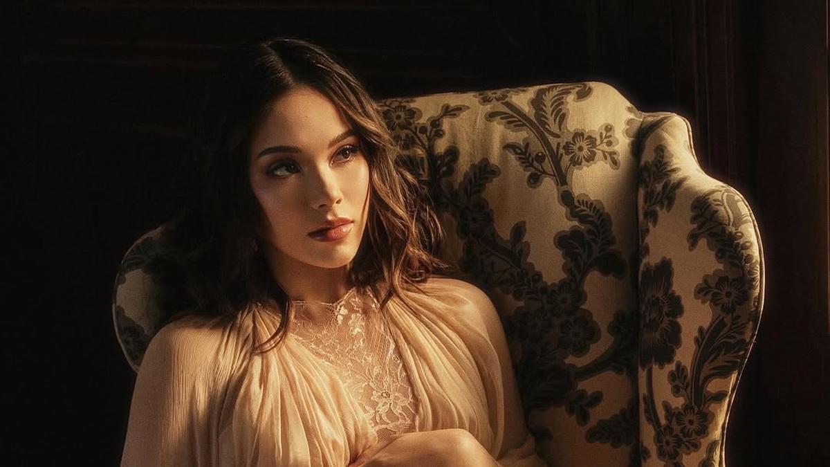 Tampilan Gorgeous Mama Alyssa Daguise dengan Makeup Flawless Glamor Jelang Melahirkan