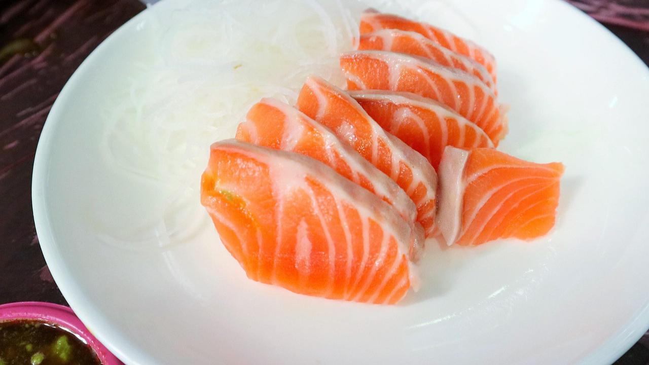 Ilustrasi Ikan Salmon