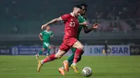 Luis Milla Pertanyakan Keputusan Shin Tae-yong Pasang Marc Klok pada 2 Uji Coba Timnas Indonesia
