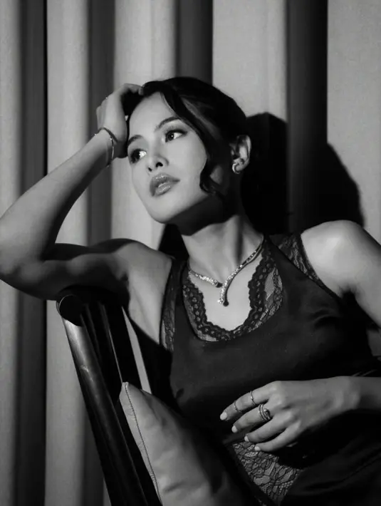 Tak hanya itu saja, terdapat juga koleksi kalung dengan desain yang begitu elegan.  [Foto: Frank & Co]