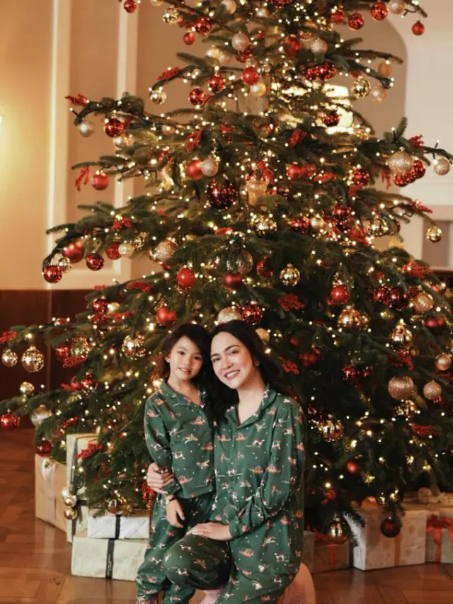 Dekorasi Natal Artis yang Mewah dan Penuh Kehangatan