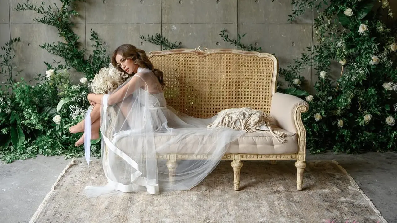 Tunda Pernikahan, Ini 7 Potret Prewedding Jessica Iskandar dan Richard Kyle