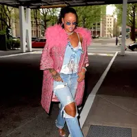 (Instagram/badgalriri)