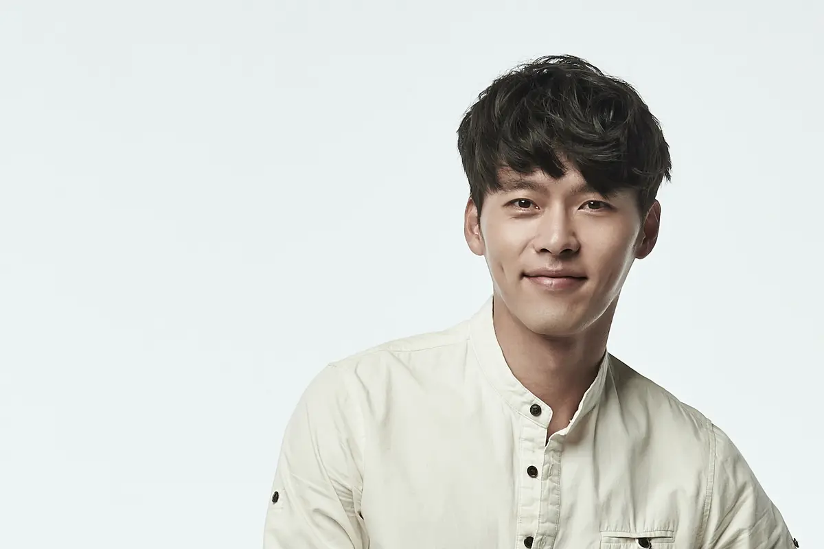 Makin Kece dengan Meniru Gaya Hyun Bin