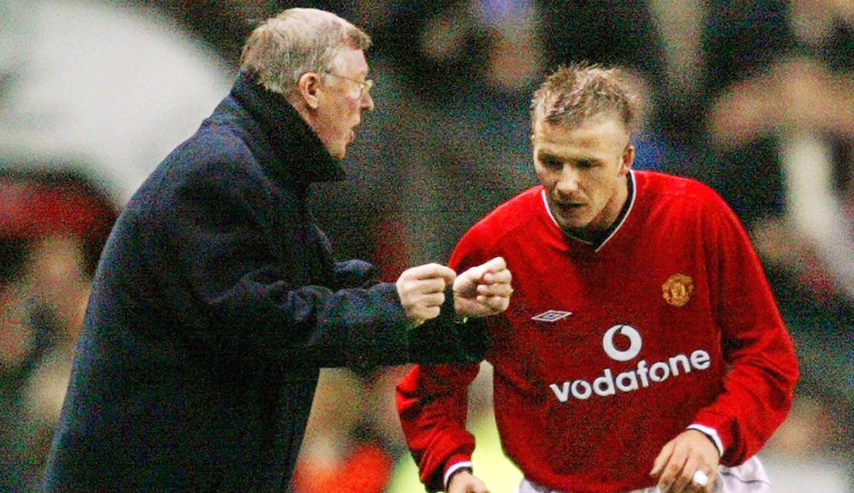 3. David Beckham (Manchester United) – Kekalahan dari Arsenal pada ajang Piala FA 2002-2003 membuat Sir Alex Ferguson mengamuk di ruang ganti. Mantan pemain Real Madrid ini menjadi korban salah sasaran dari amarah sang pelatih. (AFP/Odd Andersen)