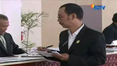 Ribuan orang dari sejumlah ormas berunjuk rasa di depan gedung DPR-RI.