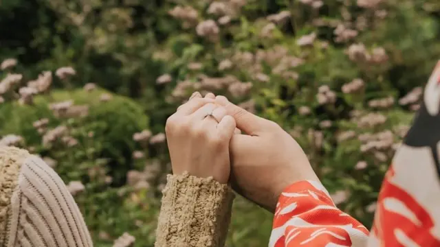 credit: https://www.instagram.com/elmaaa_e/ dan https://www.instagram.com/sweet.escape/