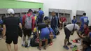Suasana ruang ganti pemain Persib saat akan berlatih jelang laga final Piala Presiden 2015 menghadapi Sriwijaya FC di Stadion Utama Gelora Bung Karno, Jakarta, Sabtu (17/10/2015). (Bola.com/Vitalis Yogi Trisna)