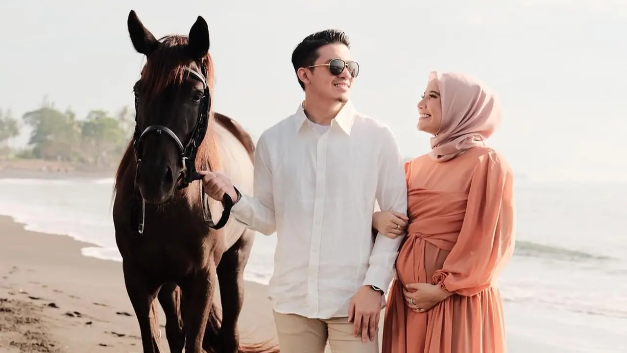 Zaskia Sungkar dan Irwansyah