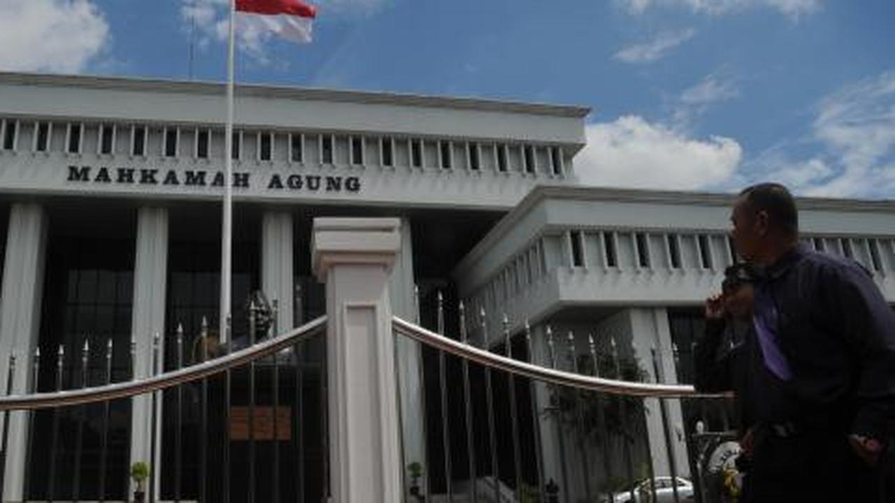 MA kaji putusan PTUN Agusrin