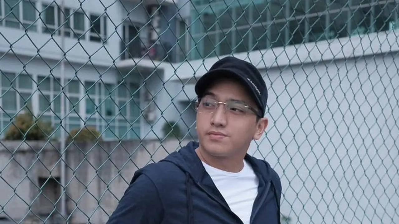 Pelawak kontroversi