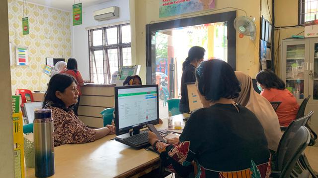 Berkat Program UHC JKMB, Ratusan Warga Medan Berobat Gunakan KTP di Puskesmas Teladan